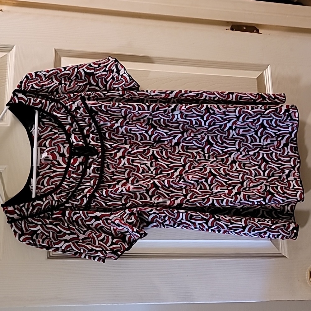 Womens plus size top 18/20W
